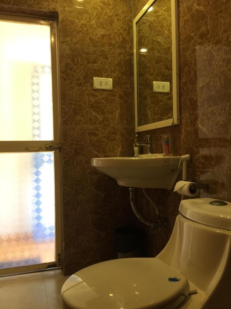 Castle House Calangute Hotel Bagian luar foto