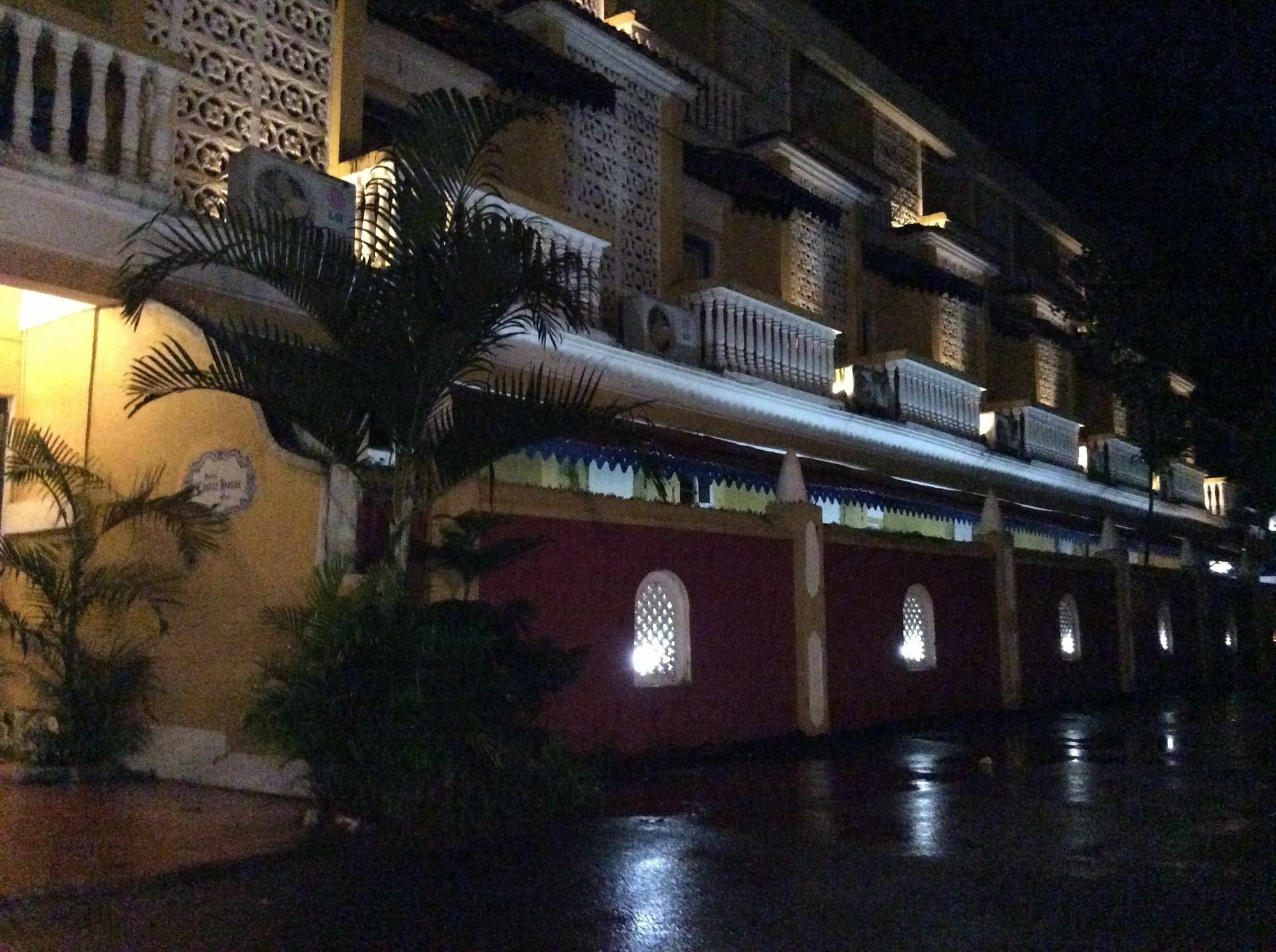 Castle House Calangute Hotel Bagian luar foto