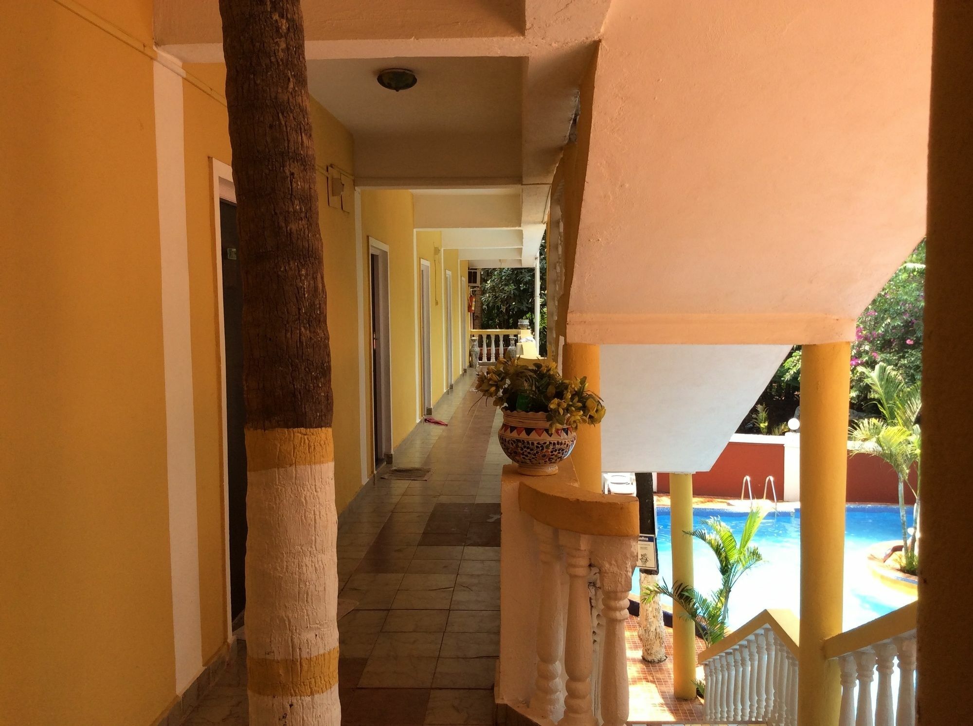 Castle House Calangute Hotel Bagian luar foto